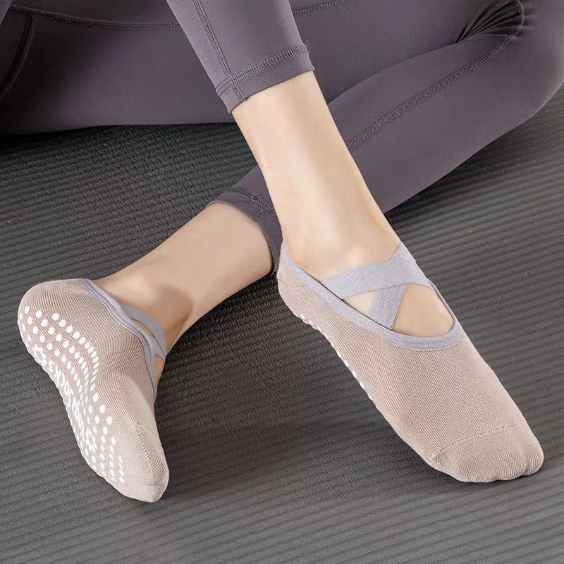 ถุงเท้าโยคะสำหรับผู้หญิงมืออาช - Pilates & Yoga With Harna บทวิจารณ์และราคา