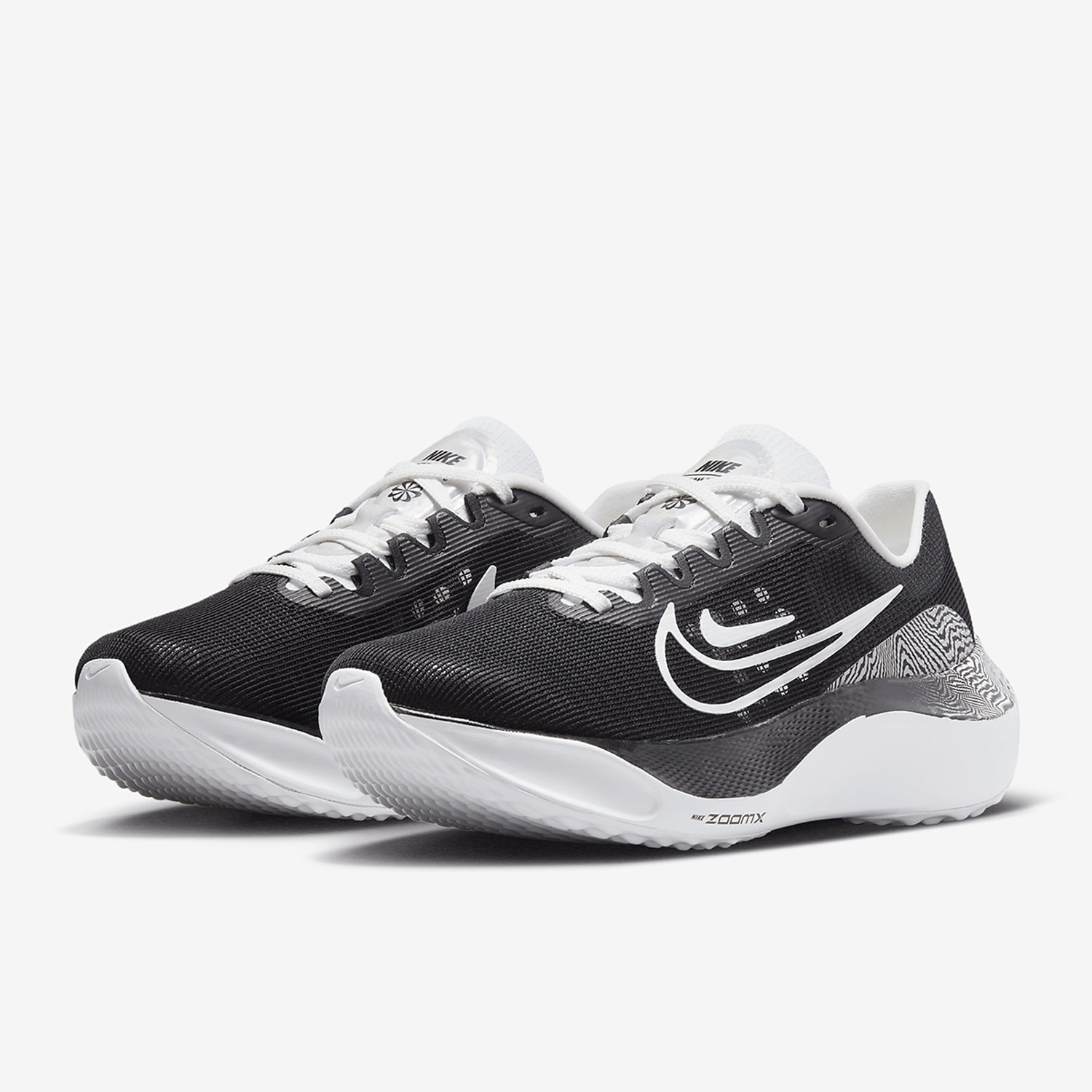 รองเท้าวิ่งแบบมีเบาะระบายอากาศ - Nike Shoes Zoom Fly 5 บทวิจารณ์และราคา